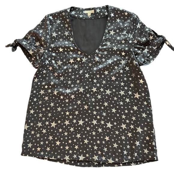 Modcloth Size S Metallic Silver Star Print V Neck Tee 80’s Novelty - Picture 1 of 5